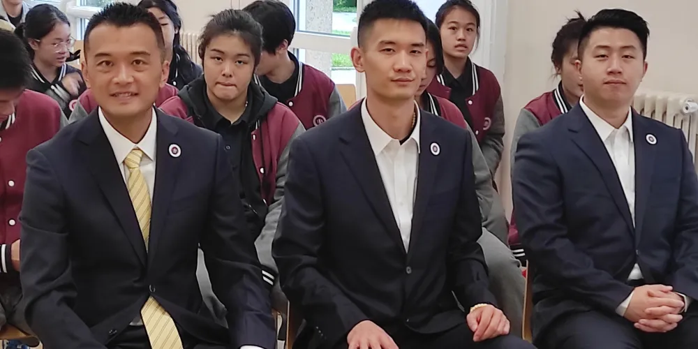 Les élèves chinois du Lycée n°8 de Chongqing en voyage d'études à La Providence ...