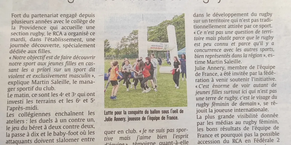 "Rugby au féminin"